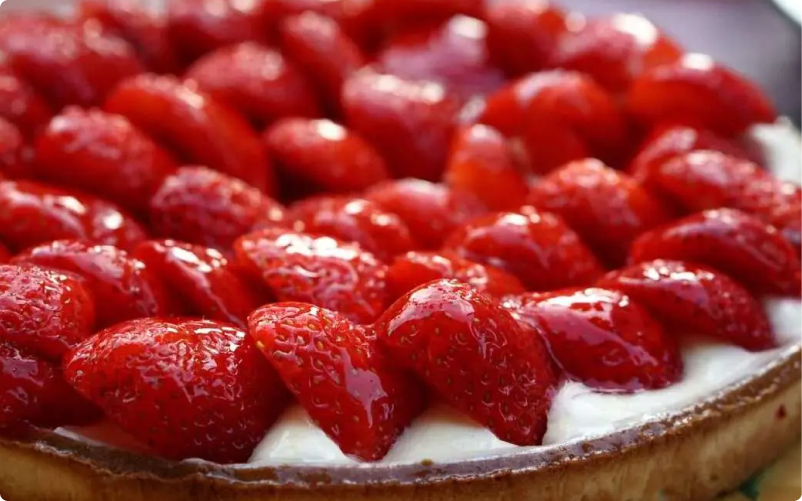 Irresistible Strawberry Desserts To Make The Best Of The Season